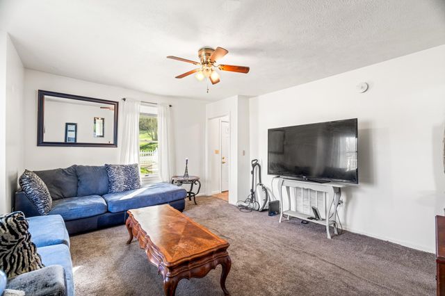 1316 E MAIN ST, Waynesboro, VA 22980