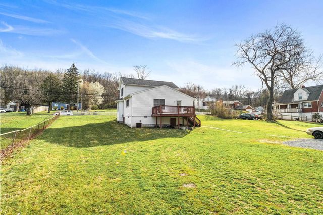 1316 E MAIN ST, Waynesboro, VA 22980