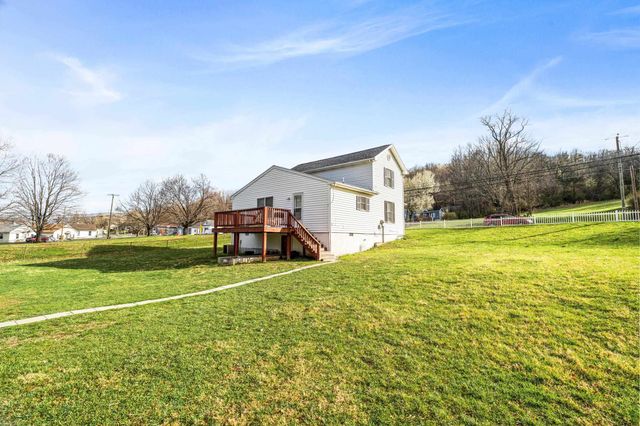 1316 E MAIN ST, Waynesboro, VA 22980