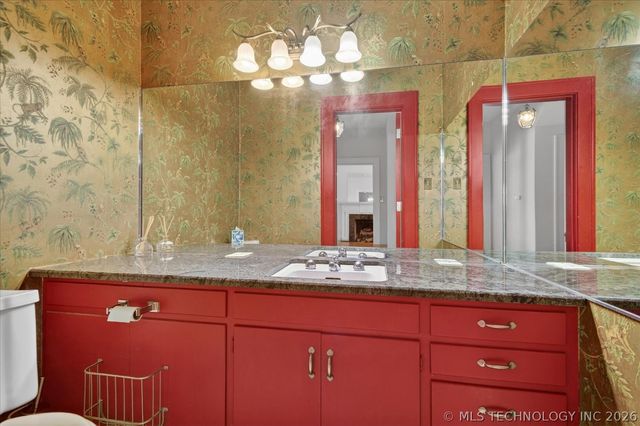 1110 S Cherokee Avenue, Bartlesville, OK 74003