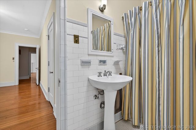 1110 S Cherokee Avenue, Bartlesville, OK 74003