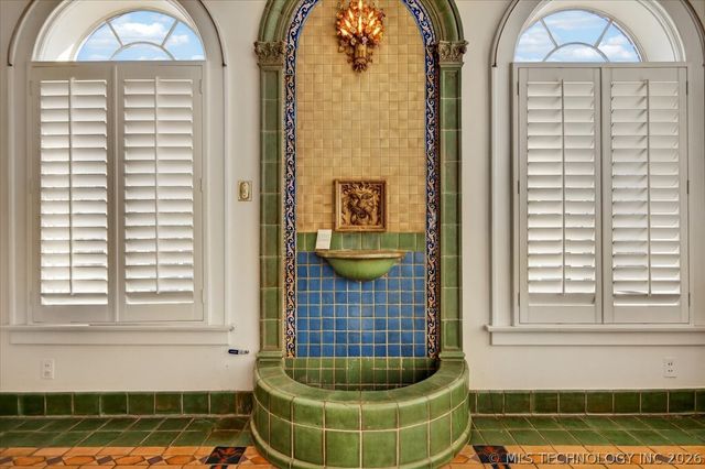 1110 S Cherokee Avenue, Bartlesville, OK 74003