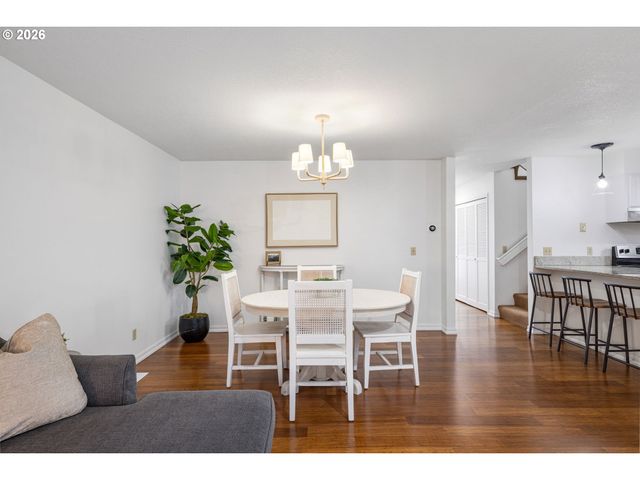 1196 Nw WEYBRIDGE Way, Beaverton, OR 97006