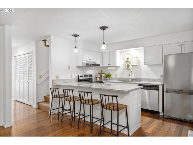 1196 Nw WEYBRIDGE Way, Beaverton, OR 97006