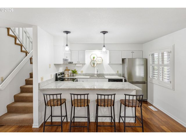 1196 Nw WEYBRIDGE Way, Beaverton, OR 97006