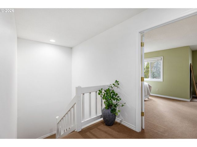 1196 Nw WEYBRIDGE Way, Beaverton, OR 97006