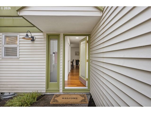 1196 Nw WEYBRIDGE Way, Beaverton, OR 97006