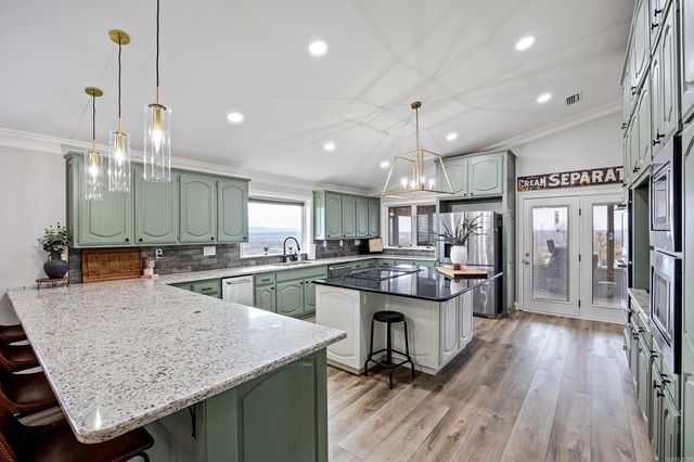 11 Bluff Drive, Russellville, AR 72802