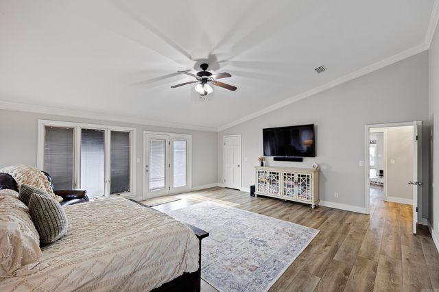 11 Bluff Drive, Russellville, AR 72802