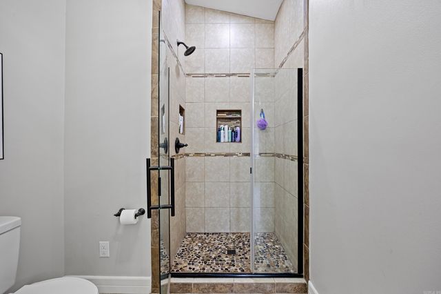 11 Bluff Drive, Russellville, AR 72802