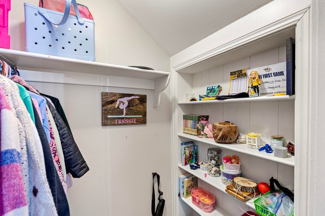 11 Bluff Drive, Russellville, AR 72802