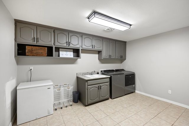 11 Bluff Drive, Russellville, AR 72802