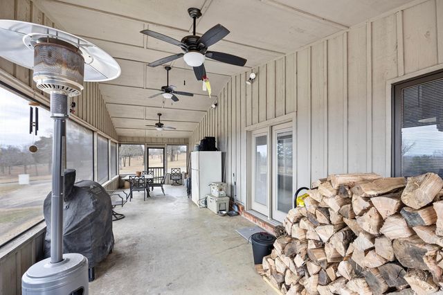 11 Bluff Drive, Russellville, AR 72802