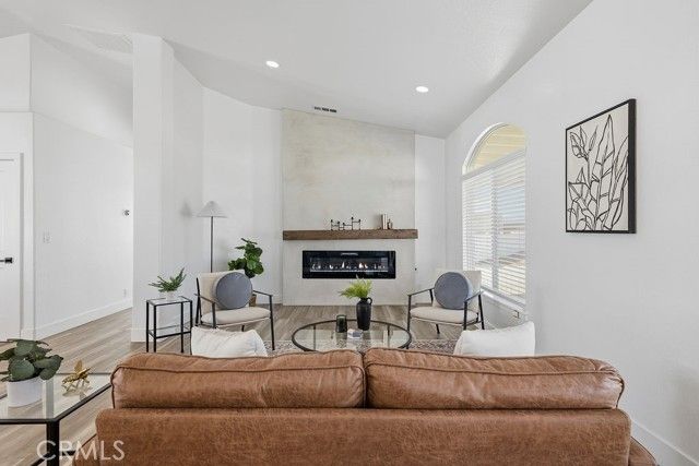 18785 Sahale, Apple Valley, CA 92307