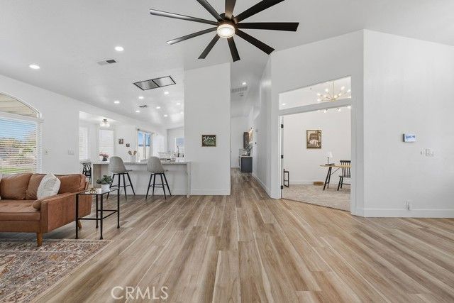 18785 Sahale, Apple Valley, CA 92307