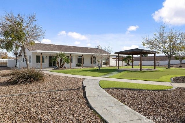 18785 Sahale, Apple Valley, CA 92307