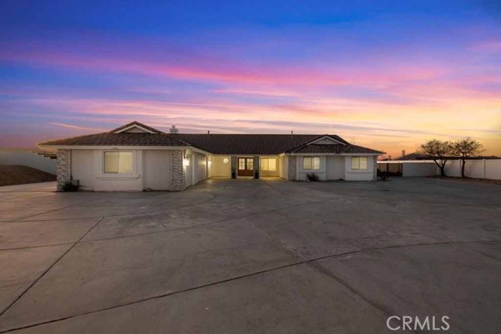18785 Sahale, Apple Valley, CA 92307