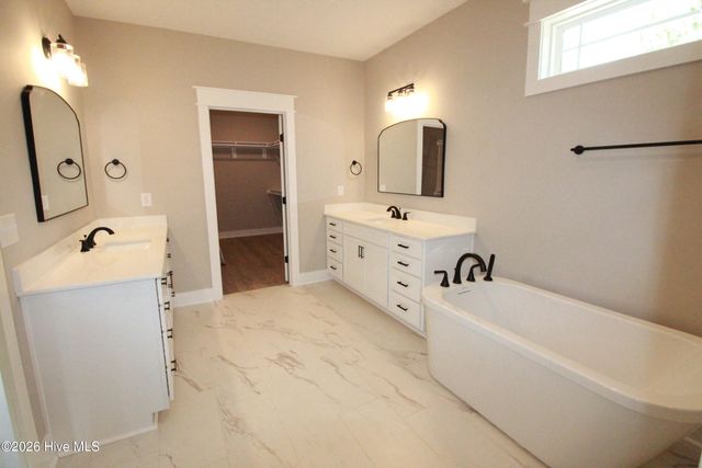 110 Lawrence Overlook, West End, NC 27376