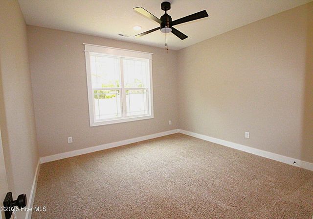110 Lawrence Overlook, West End, NC 27376