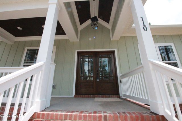110 Lawrence Overlook, West End, NC 27376