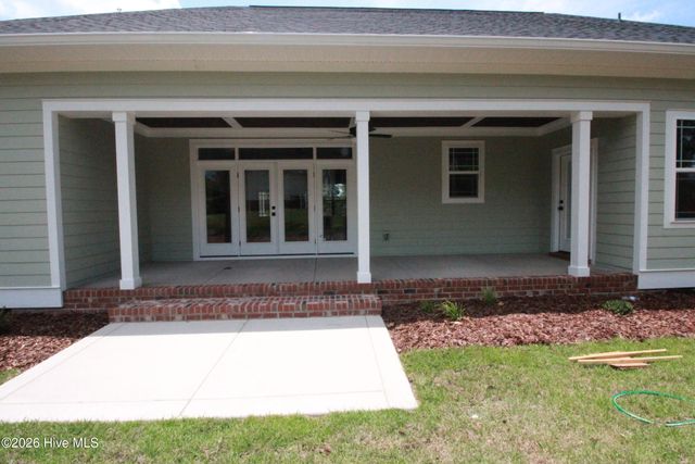 110 Lawrence Overlook, West End, NC 27376