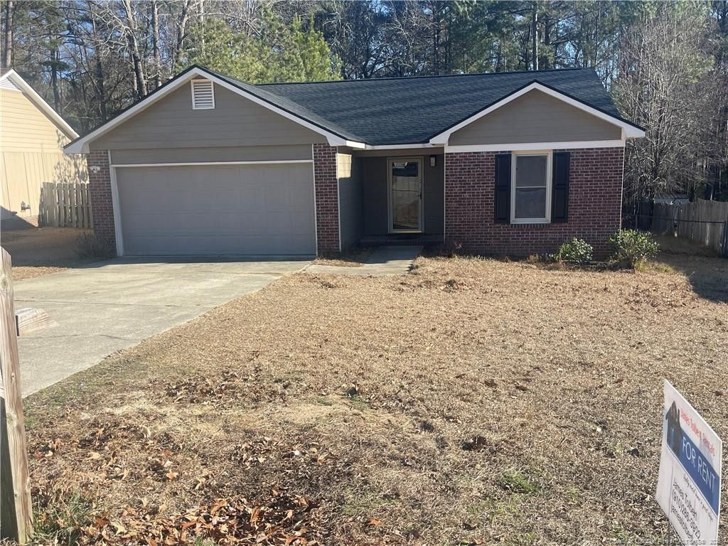 6489 Applewhite Road, Fayetteville, NC 28304