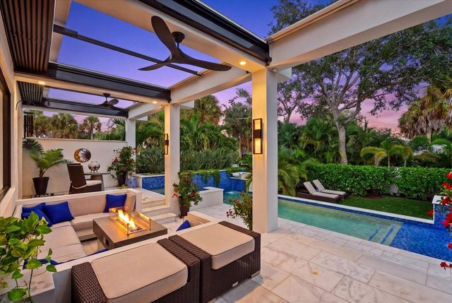 5307 AVENIDA DEL MARE, Sarasota, FL 34242
