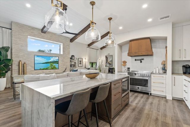 5307 AVENIDA DEL MARE, Sarasota, FL 34242