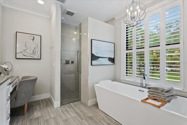 5307 AVENIDA DEL MARE, Sarasota, FL 34242