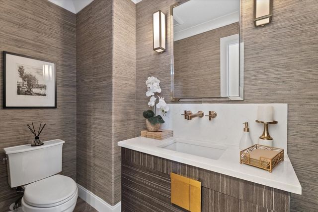 5307 AVENIDA DEL MARE, Sarasota, FL 34242