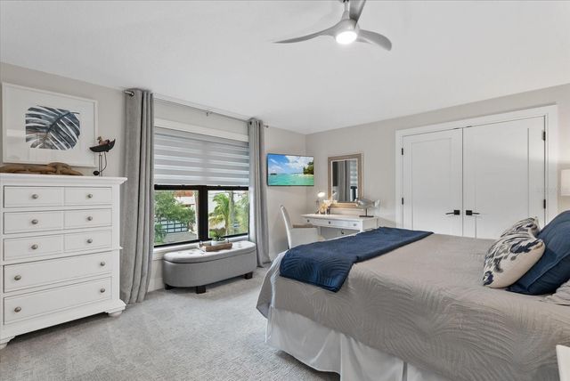 5307 AVENIDA DEL MARE, Sarasota, FL 34242
