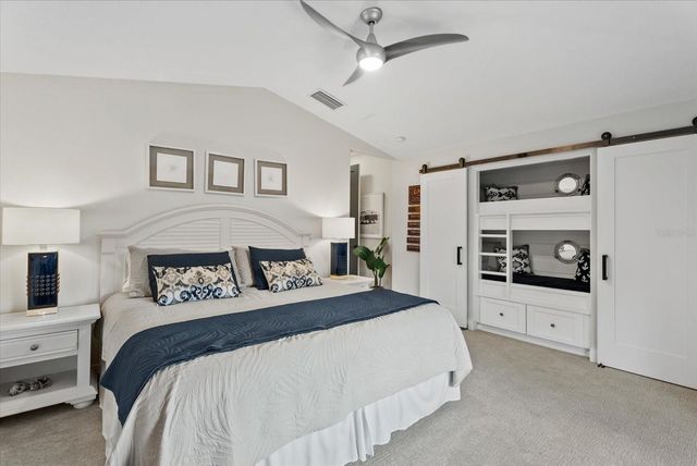 5307 AVENIDA DEL MARE, Sarasota, FL 34242