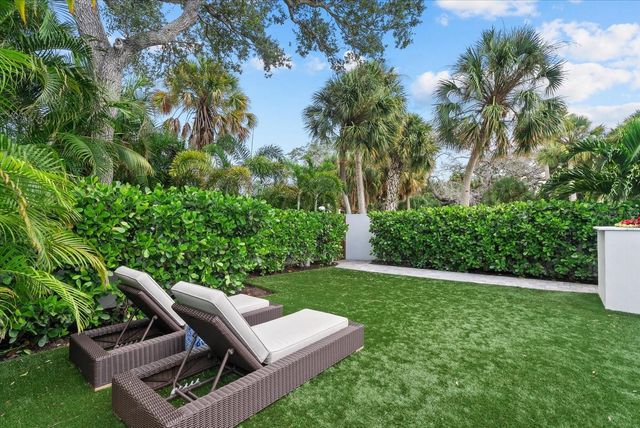 5307 AVENIDA DEL MARE, Sarasota, FL 34242