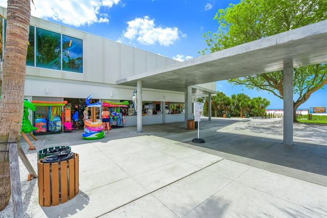 5307 AVENIDA DEL MARE, Sarasota, FL 34242