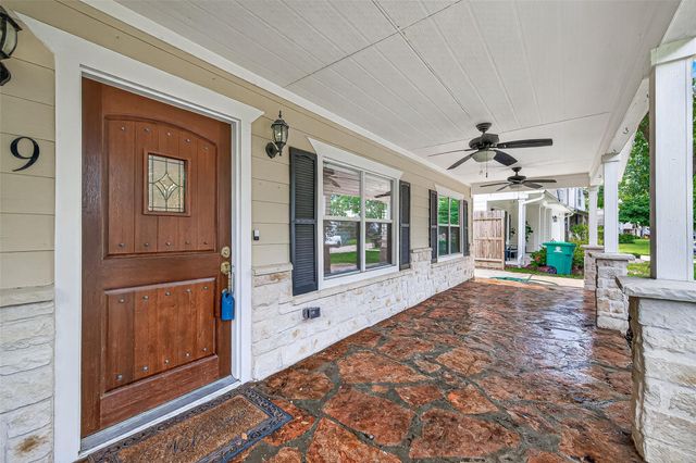 1609 Cheshire Lane, Houston, TX 77018
