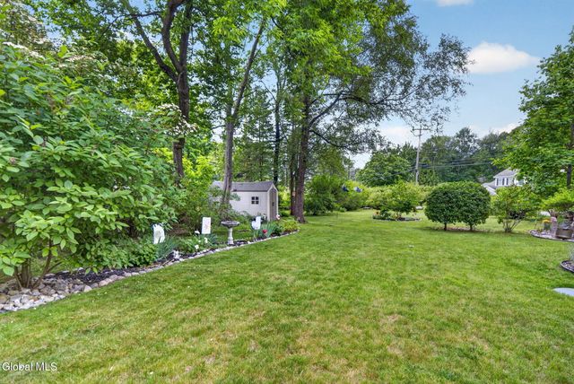 329 E Campbell Road, Rotterdam, NY 12303