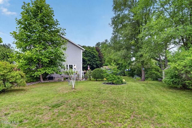 329 E Campbell Road, Rotterdam, NY 12303