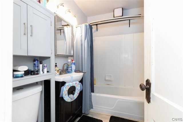 423 Highland Avenue, Dewitt, NY 13057