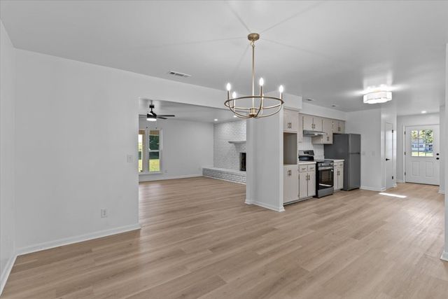 588 Highway 92, Enterprise, AL 36330