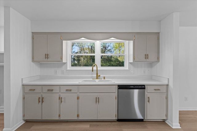 588 Highway 92, Enterprise, AL 36330