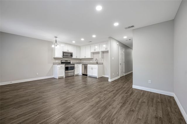 905-907 W Collins Street, Denison, TX 75020