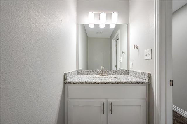 905-907 W Collins Street, Denison, TX 75020