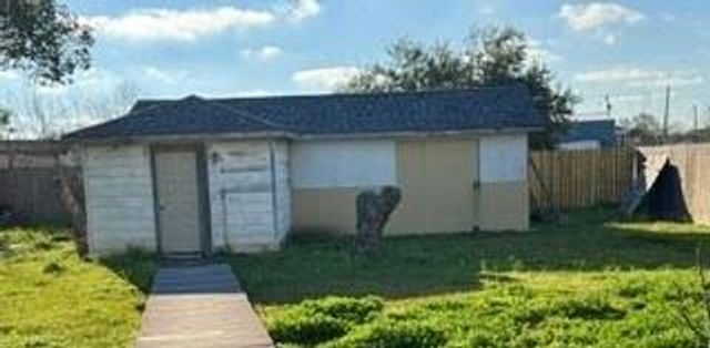 309 S Orchid Drive, Texas City, TX 77590