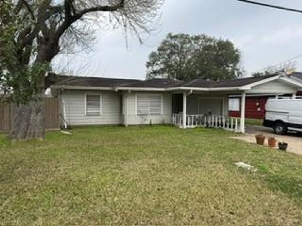 309 S Orchid Drive, Texas City, TX 77590