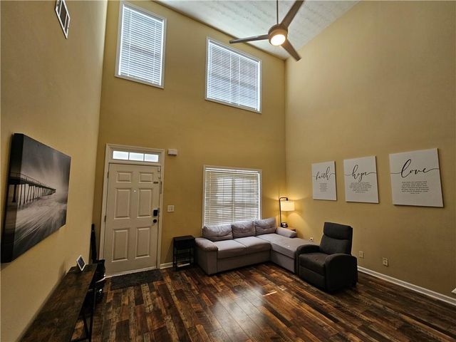 1098 Montague Place Court, Lawrenceville, GA 30043