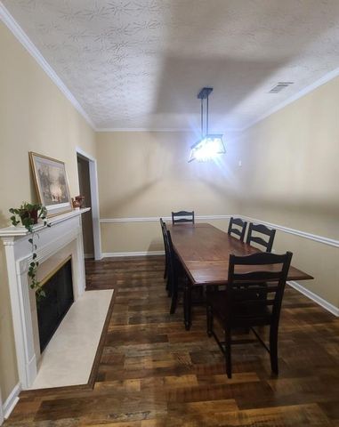 1098 Montague Place Court, Lawrenceville, GA 30043