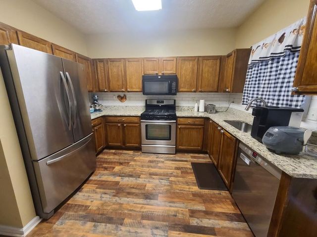 1098 Montague Place Court, Lawrenceville, GA 30043