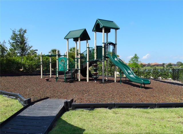 13828 MESSINA LOOP 203, Bradenton, FL 34211