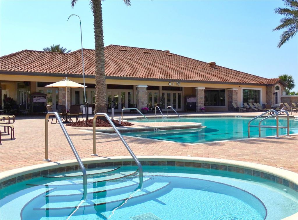 Image 32 of property listing at 13828 MESSINA LOOP 203, Bradenton, FL 34211