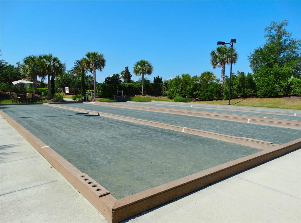 Image 38 of property listing at 13828 MESSINA LOOP 203, Bradenton, FL 34211